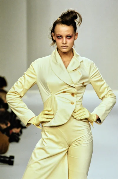 Look 24